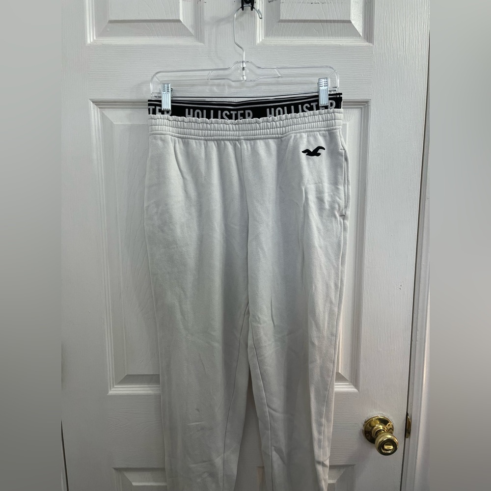 Cute Hollister sweatpants
